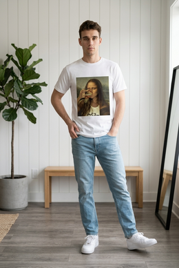 Mona Lisa Drinking Graphic T-Shirt – Funny Artistic Unisex Tee
